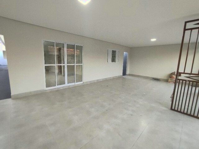 Imagem 2: Casa com 3 Quarto(S) no Bairro Coxipo da Ponte em Cuiabá - Mt