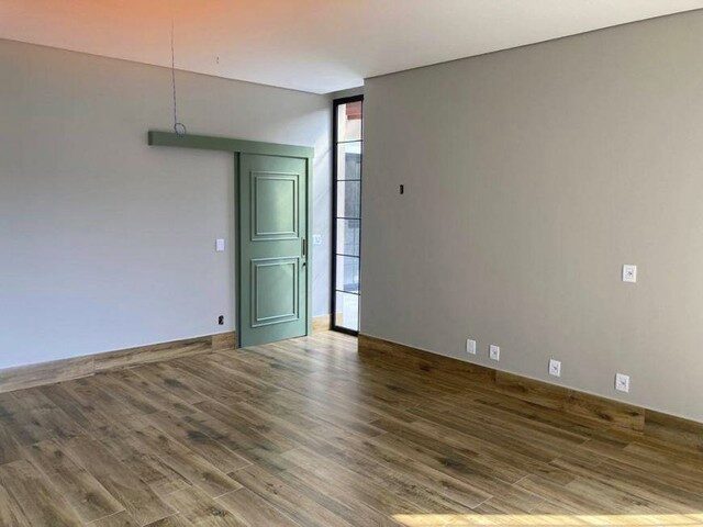 Imagem 5: Venda Casa de Cond. - 780M²-6 Dormitorios-6 Suítes-Cond. Florais dos Lagos-Cuiabá