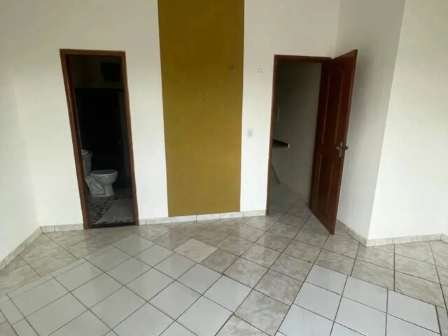 Imagem 4: Aluga-Se Apartamento de Um Quarto com Sacada