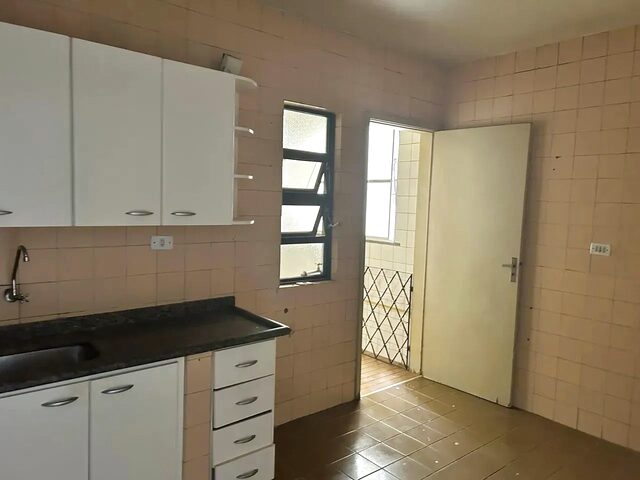 Imagem 14: Imóvel para Aluguel Possui 120 Metros Quadrados com 3 Quartos em Setor Bueno - Goiânia