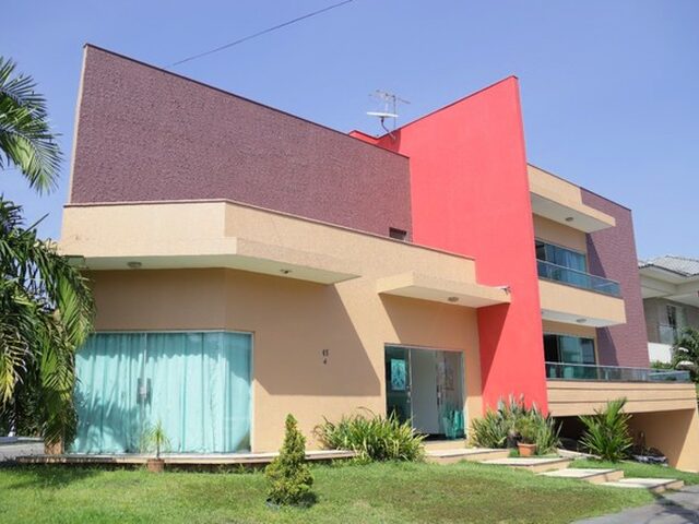 Imagem: Casa Triplex no Cond. Greenville II Dispõe