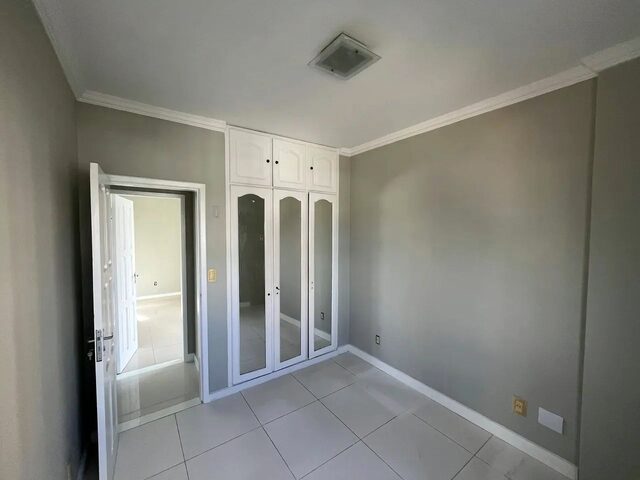 Imagem 14: Vendo Amplo Apartamento Cidade Velha