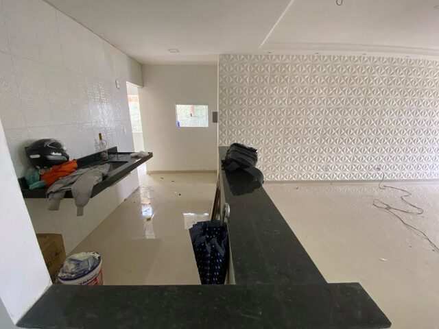 Imagem 10: Casa com Piscina e 04 Dormitório/ Próxima a Praia
