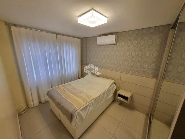 Imagem 4: Apartamento com Vista Panorâmica com 2 Dormitórios e 1 Suíte a Venda - Centro