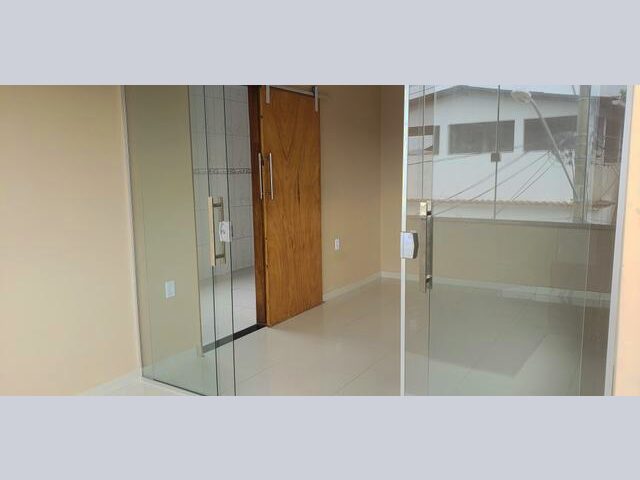 Imagem: A casa possui 2 Dormitórios, 1 Banheiro e está localizado