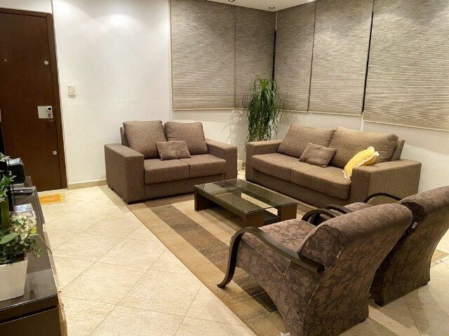 Imagem: O apartamento possui 2 Dormitórios, 2 Banheiros, 2 Vagas