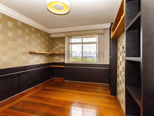 Imagem 3: Apartamento de Alto Padrão para Alugar na Sqs 207 com 4 Quartos Sendo 2 Suítes. Agende
