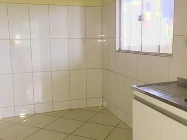 Imagem: Alugo Um Apartamento de 1 Quarto e Uma Quitinete