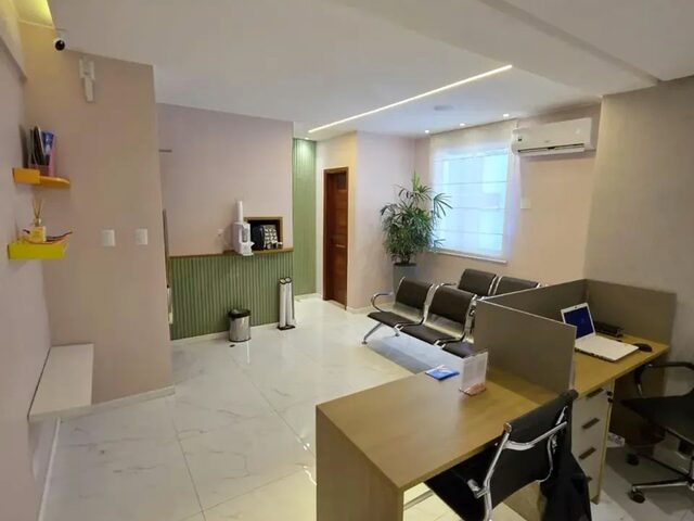 Imagem 4: Vendo Sala Comercial 100% Mobiliada - no Ed. Alpha Center