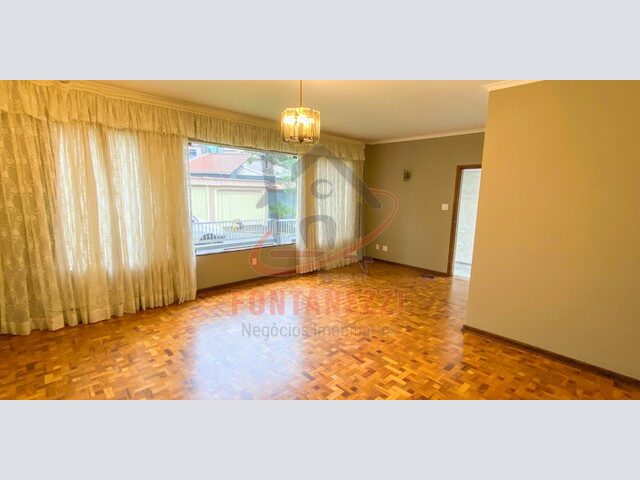 Imagem 6: Térrea para Aluguel e Venda com 217 Metros Quadrados com 3 Quartos em Centro - Santo