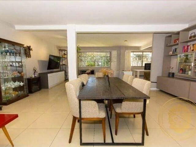 Imagem 2: Apartamento com 3 Dormitórios para Alugar, 150 M² por R$ 5.600,00/Mês - Bacacheri