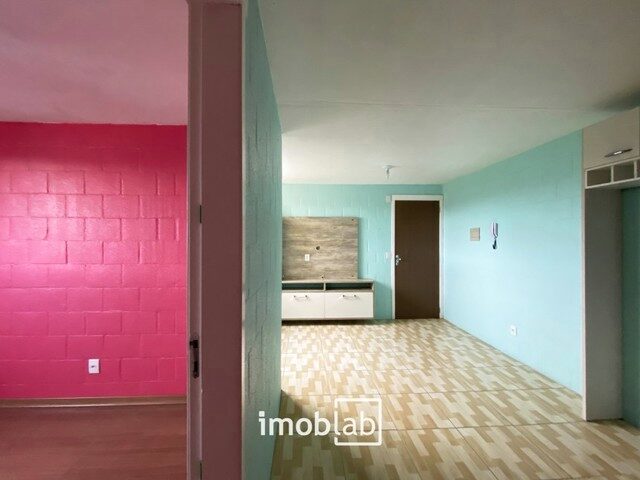 Imagem: O apartamento possui 2 Dormitórios, 1 Banheiro, 1 Vaga na