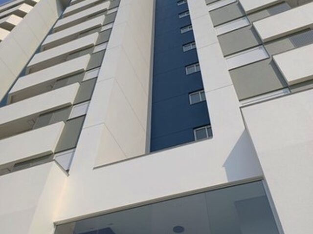 Imagem: O apartamento possui 2 Dormitórios, 1 Suíte, 1 Banheiro,