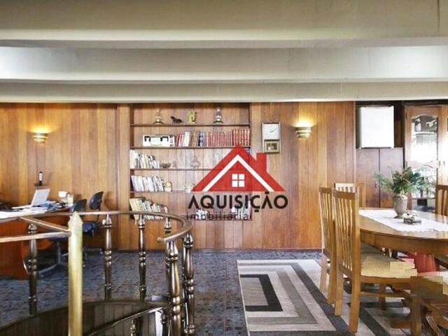 Imagem 15: Cobertura com 3 Dormitórios À Venda, 223 M² por R$ 889.000,00 - Batel - Curitiba/Pr