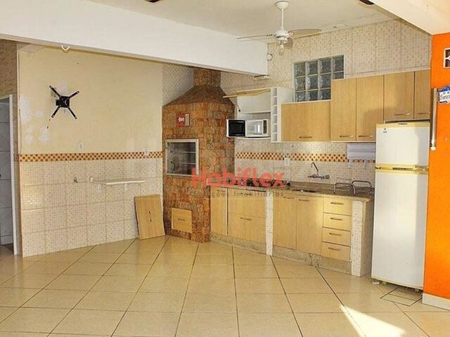 Imagem 4: Casa a Venda com 2 Dormitórios, Próximo a Praia do Pântano do Sul, Florianópolis/Sc