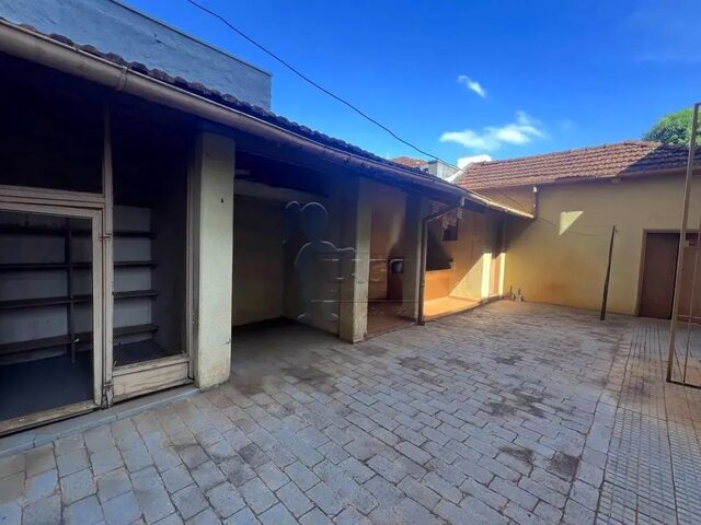 Imagem 3: Casa de 195M² com 03 Quartos À Venda - Centro
