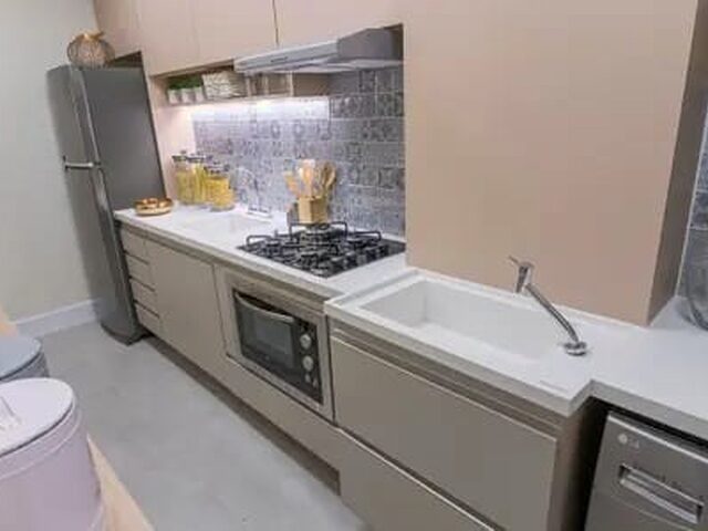 Imagem 7: Apartamento para Venda com 80 Metros Quadrados com 2 Quartos em...