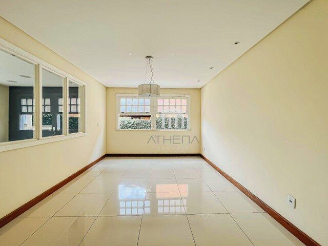 Imagem 7: Casa com 4 Dormitórios À Venda, 341 M² por R$ 1.600.000,00 - Várzea - Teresópolis/Rj