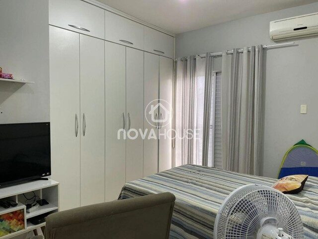 Imagem 9: Lindo Sobrado em Condomínio; com 190M2. 4 Quartos, Sendo 2 Suítes, Banheiro Social