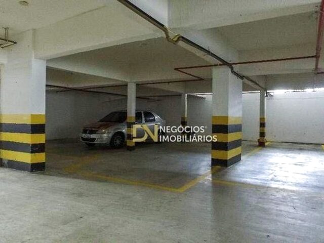 Imagem 13: Apartamento com 3 Dormitórios À Venda, 292 M² por R$ 1.500.000,00 - Petrópolis