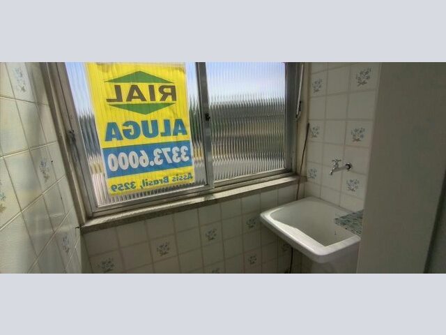 Imagem 7: Jk no Bairro Passo da Areia com 30 M², Sacada, Cozinha, Área de Serviço com Tanque