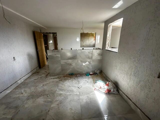 Imagem 2: Vendo Apartamento Recém Reformado no Riacho 1, 2 Quartos, Comercial