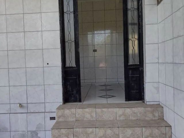 Imagem 10: Terreno com Duas Casas em Alvenaria