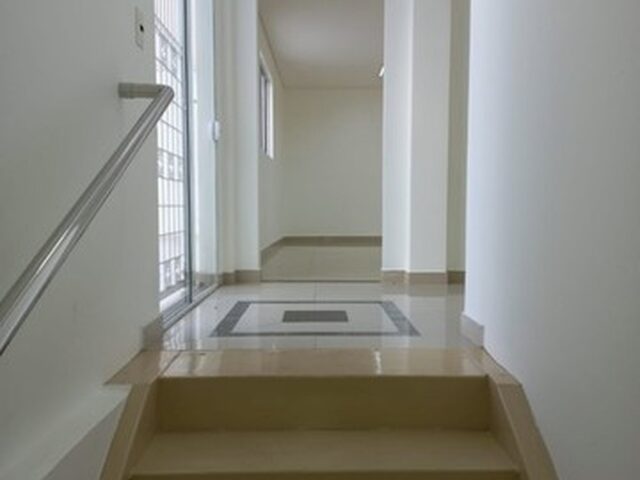 Imagem 6: Prédio Comercial para Alugar por R$ 8700.00, 362.00 M2 - Centro - Curitiba/Pr