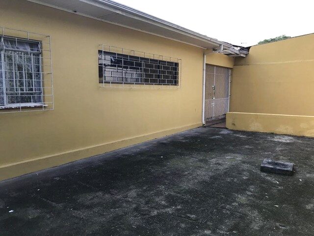 Imagem 12: Casa Térrea com 3 Quartos no Jardim das Américas - Curitiba - Pr