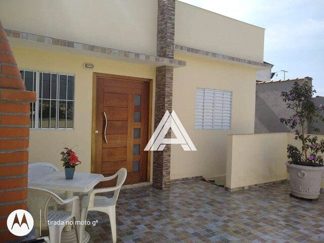 Imagem: Terreno com 3 Casas, Vagas de Garagem, Agua