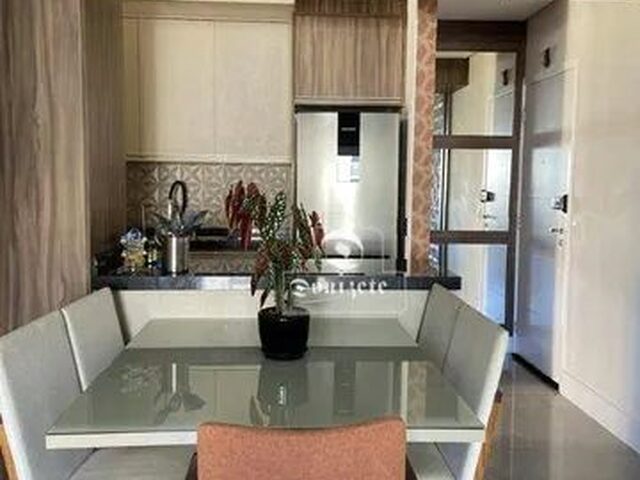 Imagem: O apartamento possui 3 Dormitórios, 1 Suíte, 2 Banheiros,