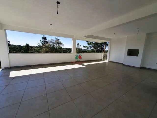 Imagem 6: Casa a Venda em Gramado Nova 3 Suítes e 4 Vagas de Garagem no Morada da Serra a Poucos M