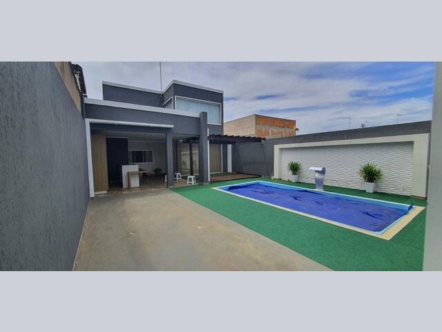 Imagem 7: Sobrado para Venda com 300 Metros Quadrados com 4 Quartos em Setor Tradicional - Brasília