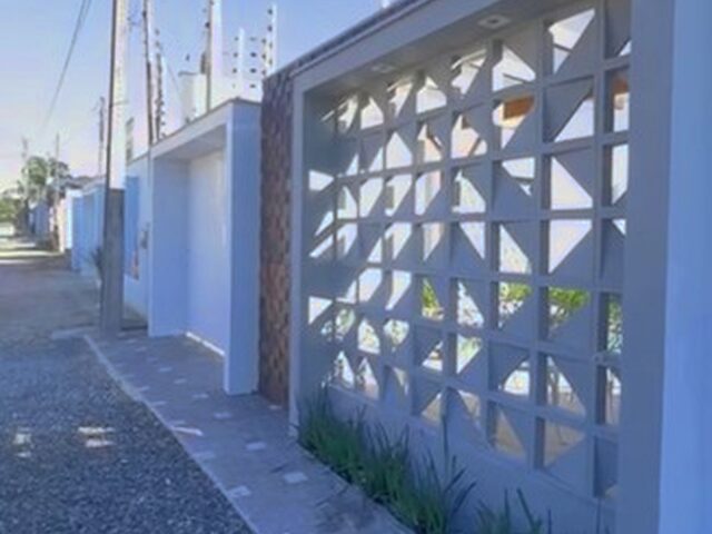 Imagem: Bela Casa com Piscina e Área de Festa Aluguel
