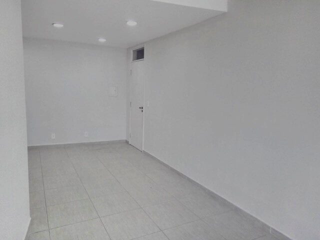 Imagem 4: Sala Comercial para Aluguel em Andar Alto Bem Localizado no Centro de Florianópolis
