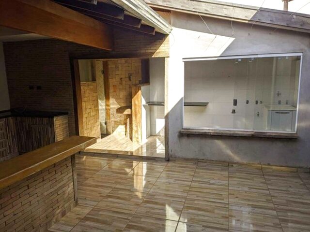 Imagem 2: Casa para Venda com 130 M Quadrados com 3 Quartos em São Francisco - Serra - Espírito