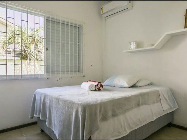 Imagem 12: Casa para Venda com 235 Metros Quadrados com 6 Quartos
