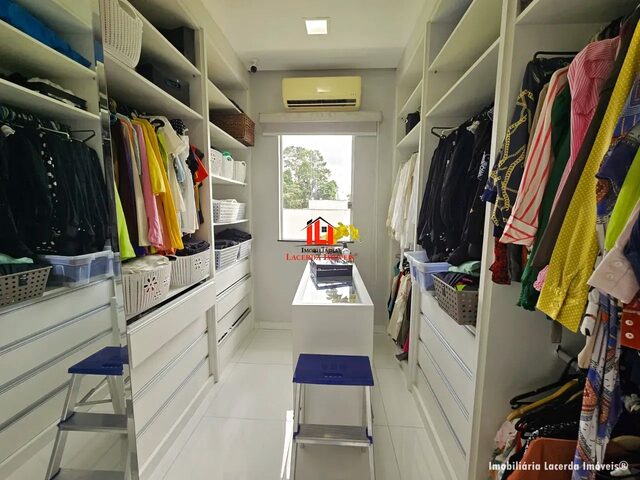 Imagem 14: Casa Duplex no Reserva do Parque com 4 Suítes Sendo 1 Master com Closet Duplo/ Frente