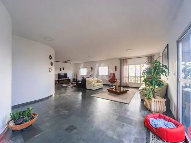 Imagem: O apartamento possui 4 Dormitórios, 3 Suítes, 3