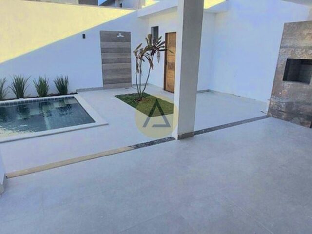 Imagem: A casa em condomínio possui 4 Dormitórios, 4 Suítes, 5