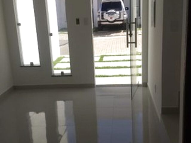 Imagem 5: Casa Duplex 3 Quartos / 88 M2 em Condomínio Fechado ! Financia !