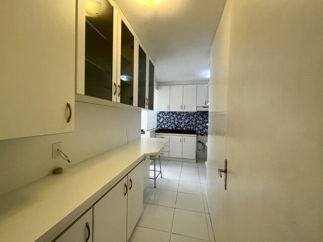 Imagem 3: Apartamento para Venda com 85 Metros Quadrados com 3 Quartos Coqueiros - Florianópolis