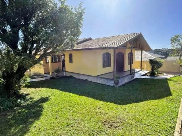 Imagem: Linda Casa com Jardim para Alugar em Campo