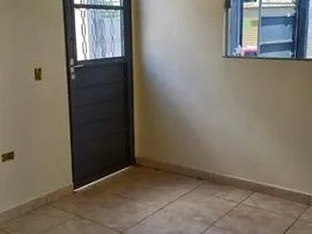 Imagem 8: Casa Nova Bem Localizada