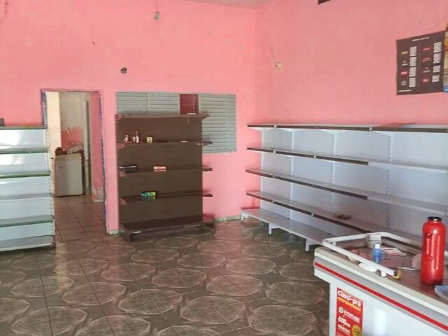 Imagem 4: Casa com Ponto Comercial na Avenida Principal do Torquarto