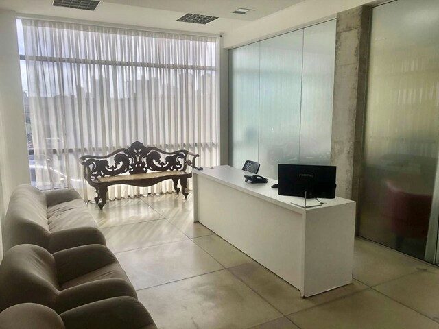 Imagem 10: Sala Comercial Mobiliada com Taxa Inclusa em Candelária, Próximo Ao Polo Jurídico