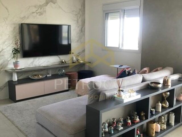 Imagem: O apartamento possui 2 Dormitórios, 1 Suíte, 2 Banheiros,