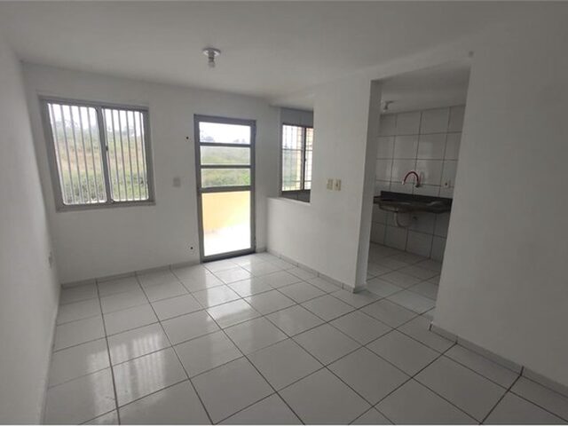 Imagem: A casa possui 3 Dormitórios, 1 Suíte, 2 Banheiros, 2