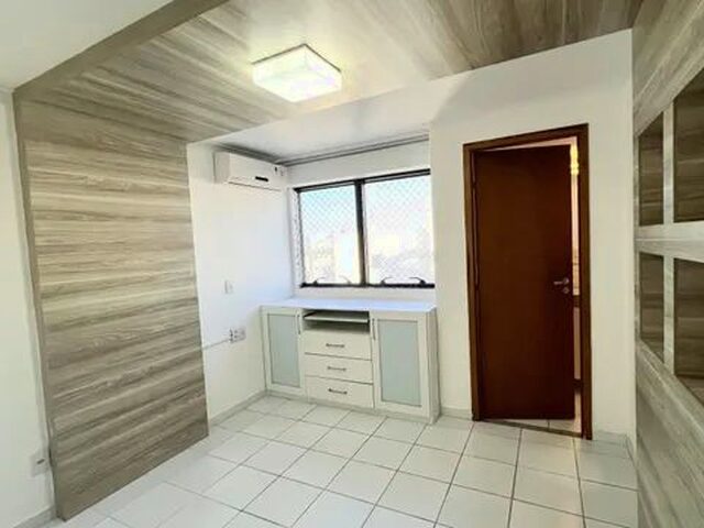 Imagem 4: Apartamento Totalmente Nascente com 3 Suítes e Vista para o Mar Excelente Localização