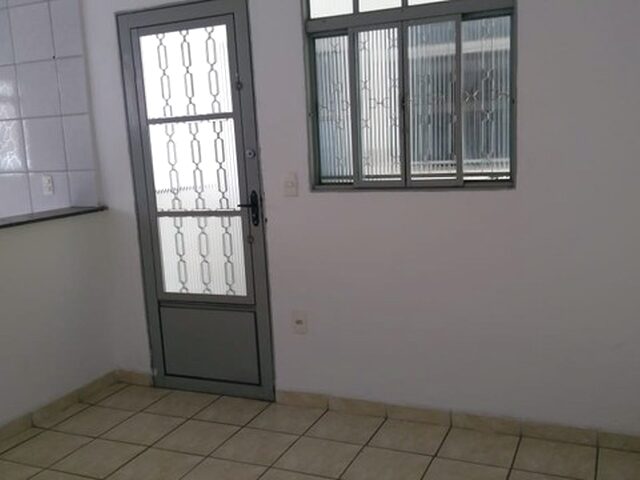 Imagem 3: Apartamento com 1 Dormitório para Alugar em Contagem